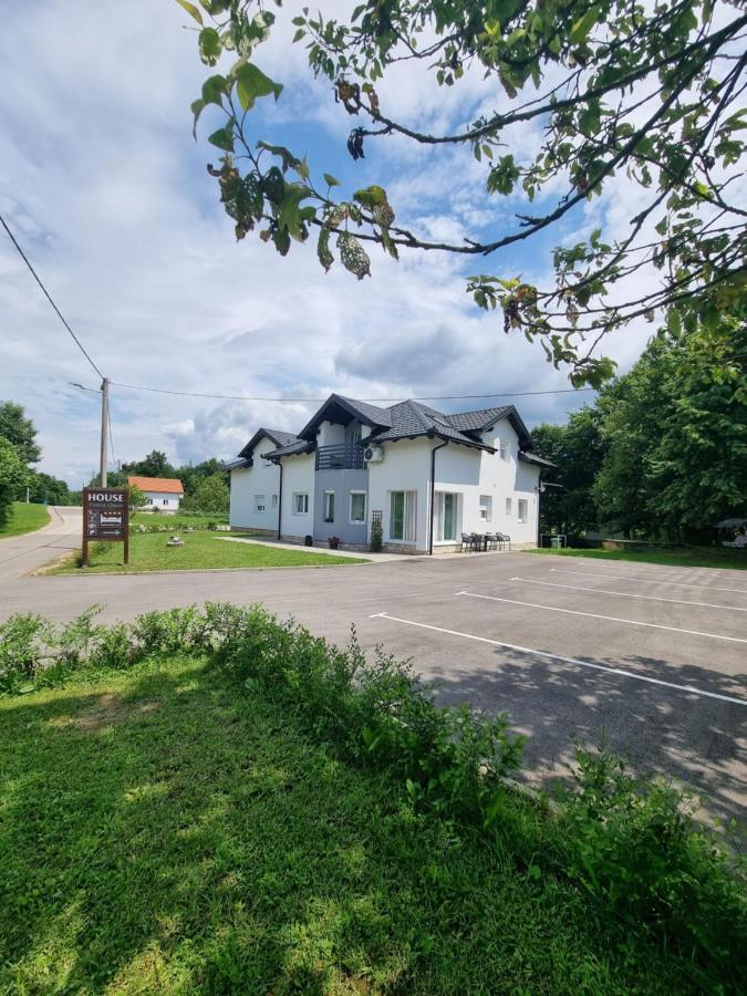 House Forest Queen Smoljanac Zewnętrze zdjęcie